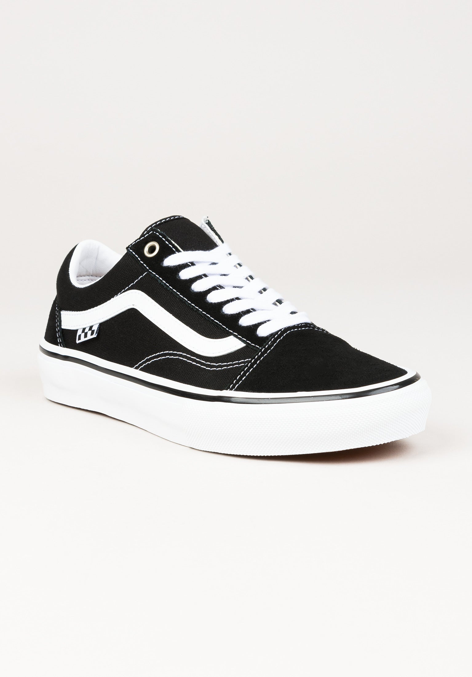 Black white vans old skool online