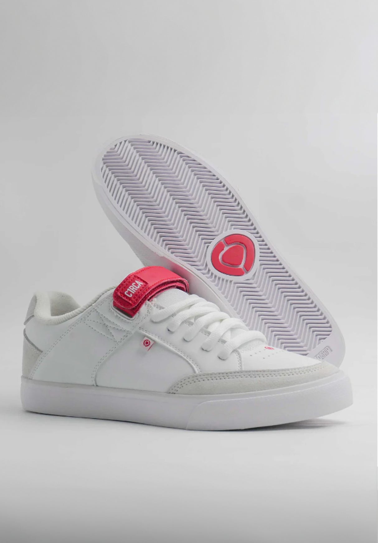 205 Vulc white-red Closeup2