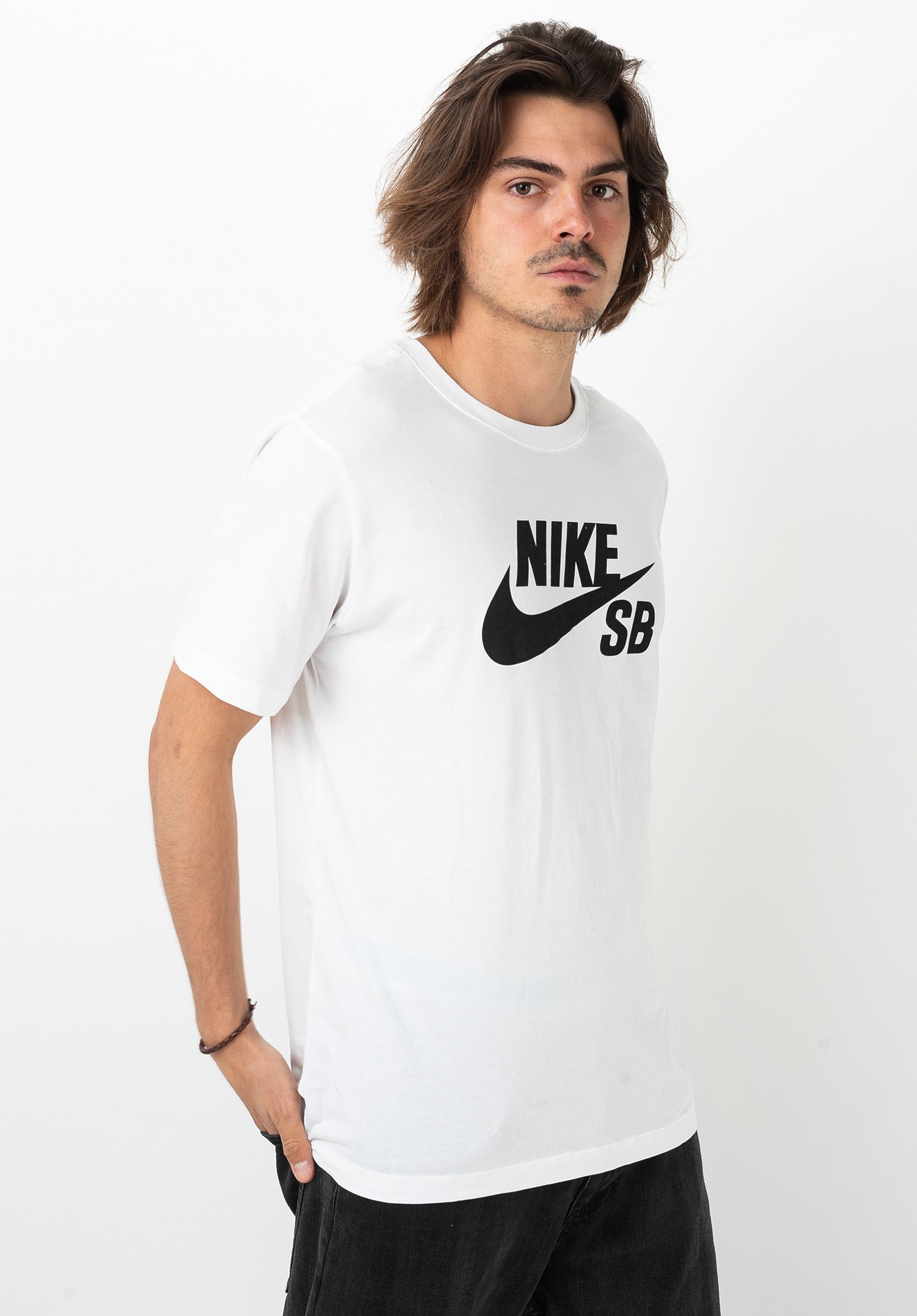 DFT Icon Logo Nike SB T Shirt in white black fur c TITUS