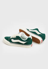 Knu Skool pigsuede-green Closeup1