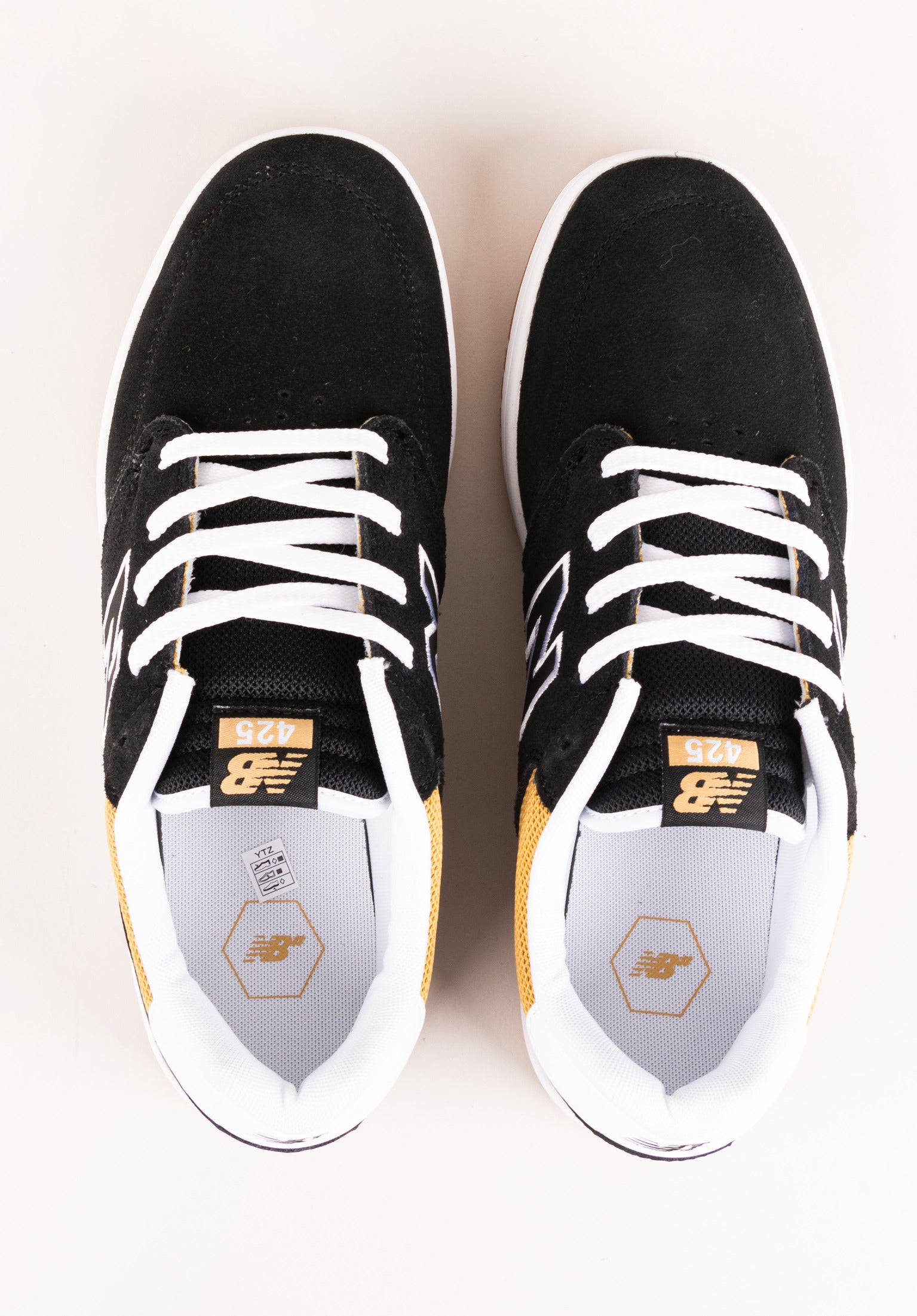 Black and tan new balance online