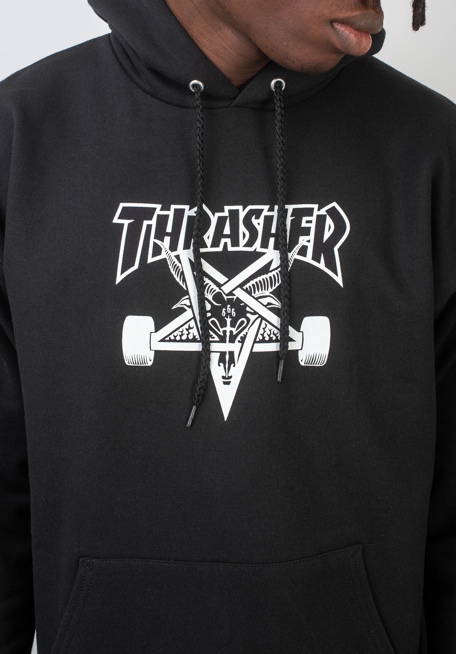 Schwarzer deals thrasher hoodie