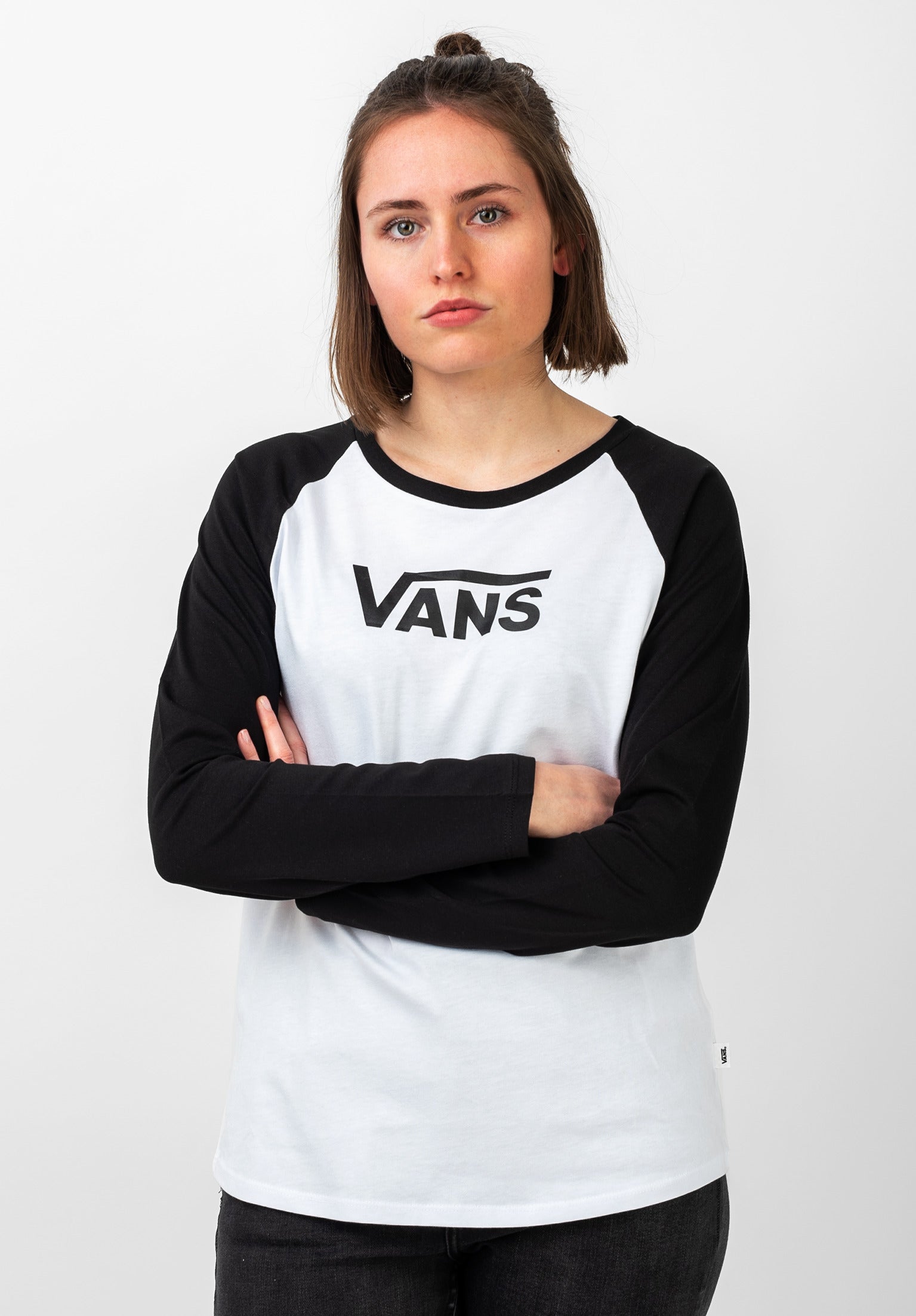 Flying V Raglan Vans Longsleeve in white black f r Damen TITUS