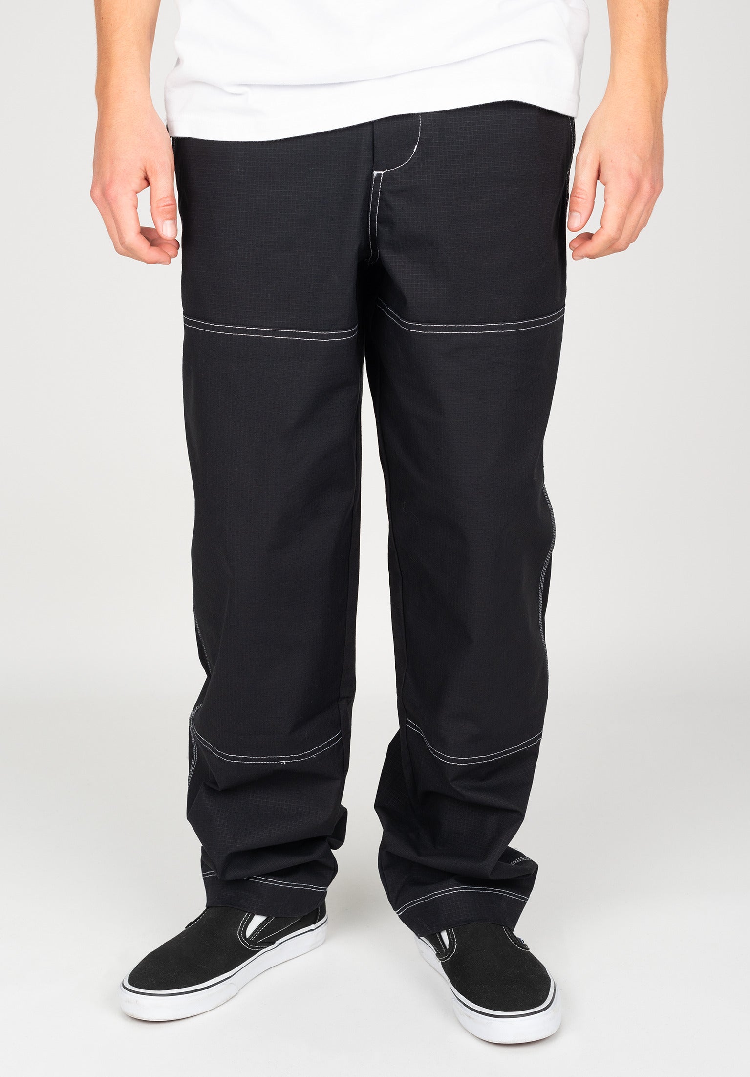 Double Knee Nike SB Chino Stoffhose in black fur c TITUS