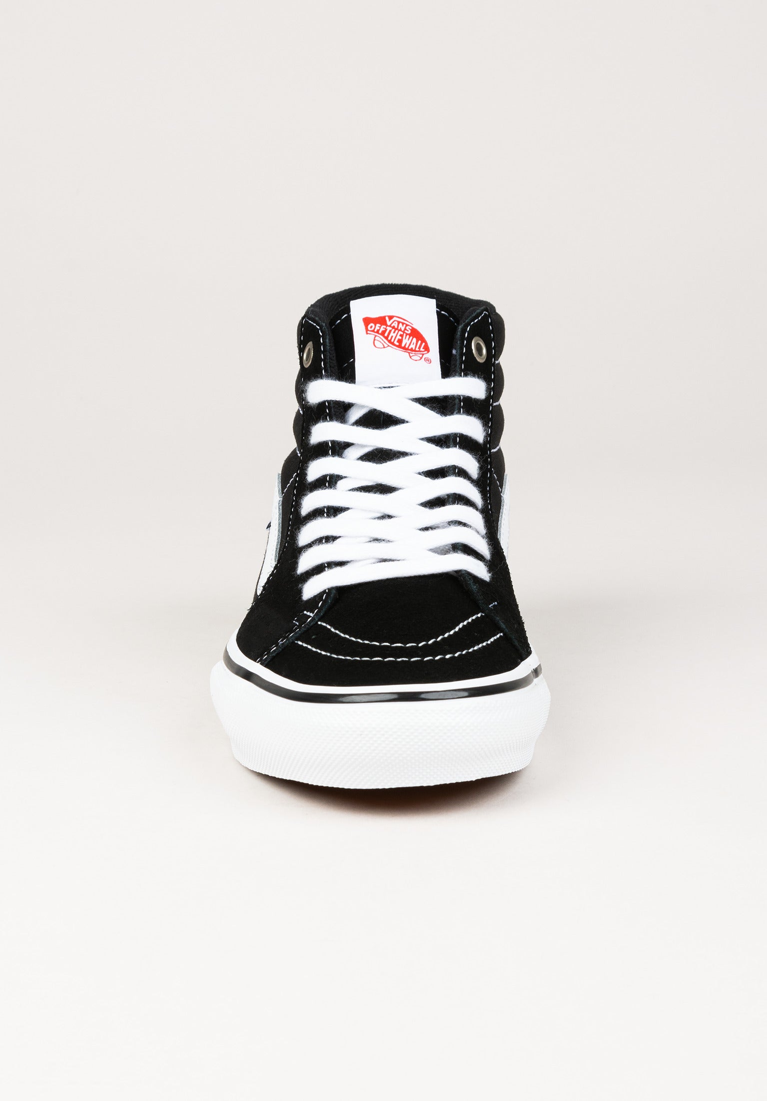 Black and white skate highs online