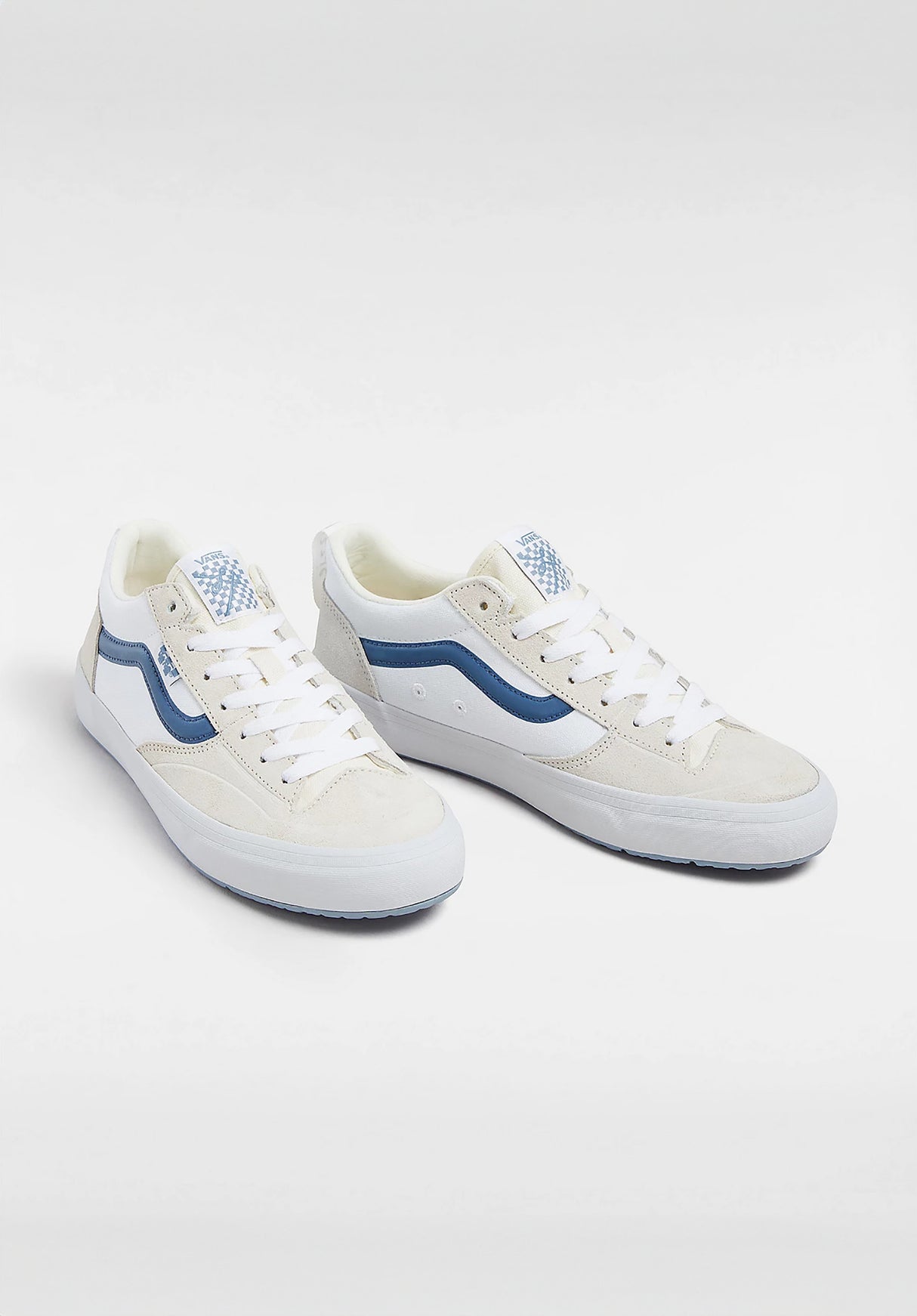 Skate Lizzie Low white-lightblue Rueckenansicht